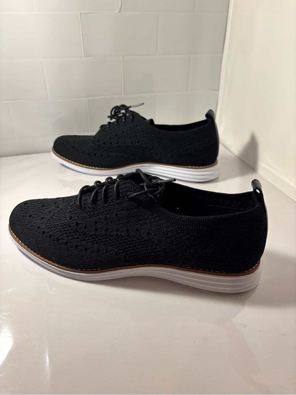 Cole Haan Women’s OriginalGrand Stitchlite Oxford Black Size 8